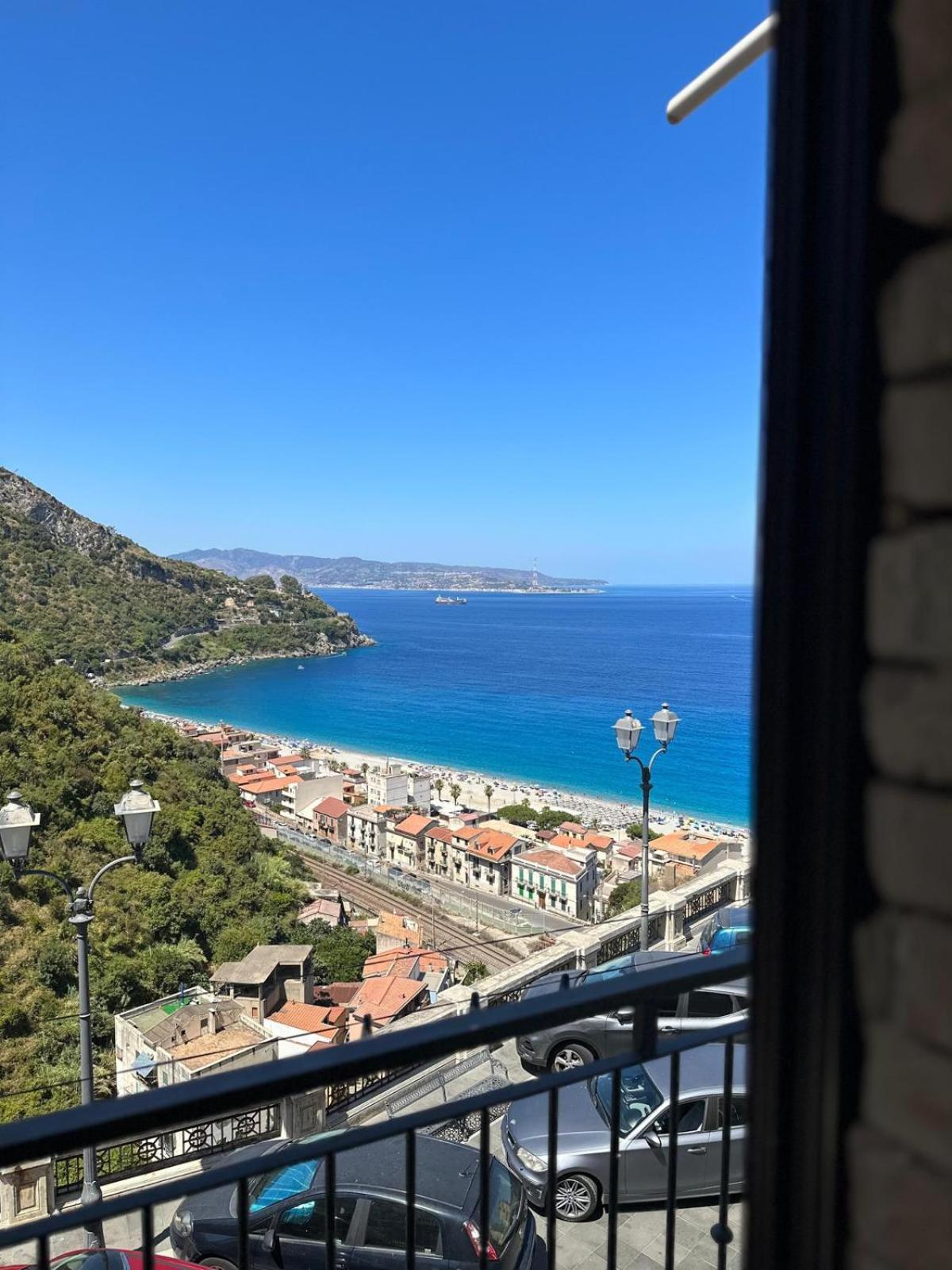 B&B La Bastia Шилла Экстерьер фото