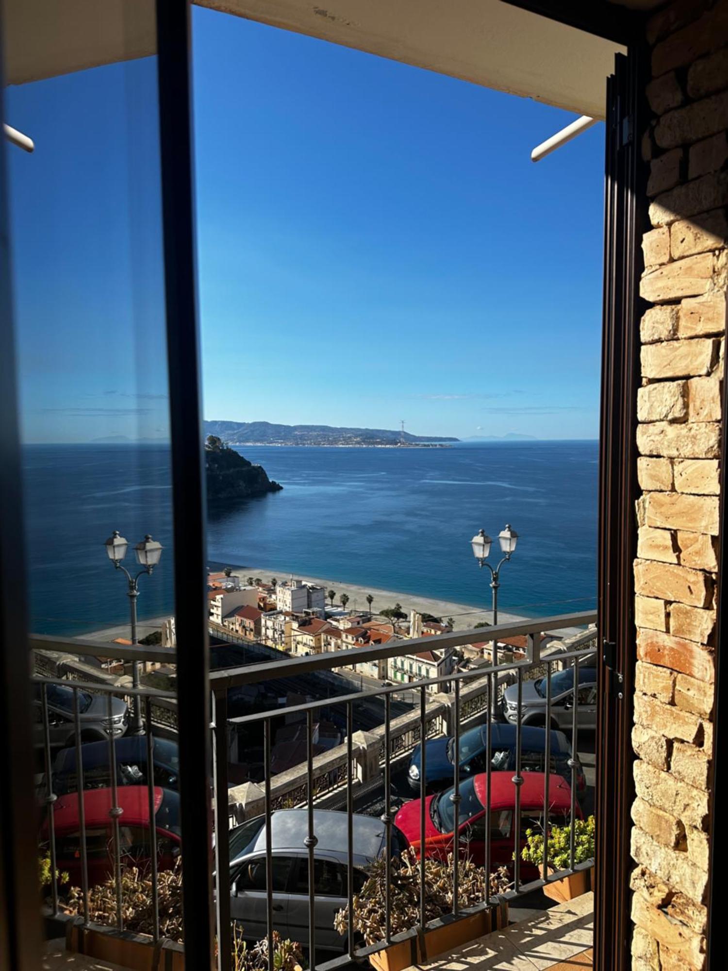 B&B La Bastia Шилла Экстерьер фото